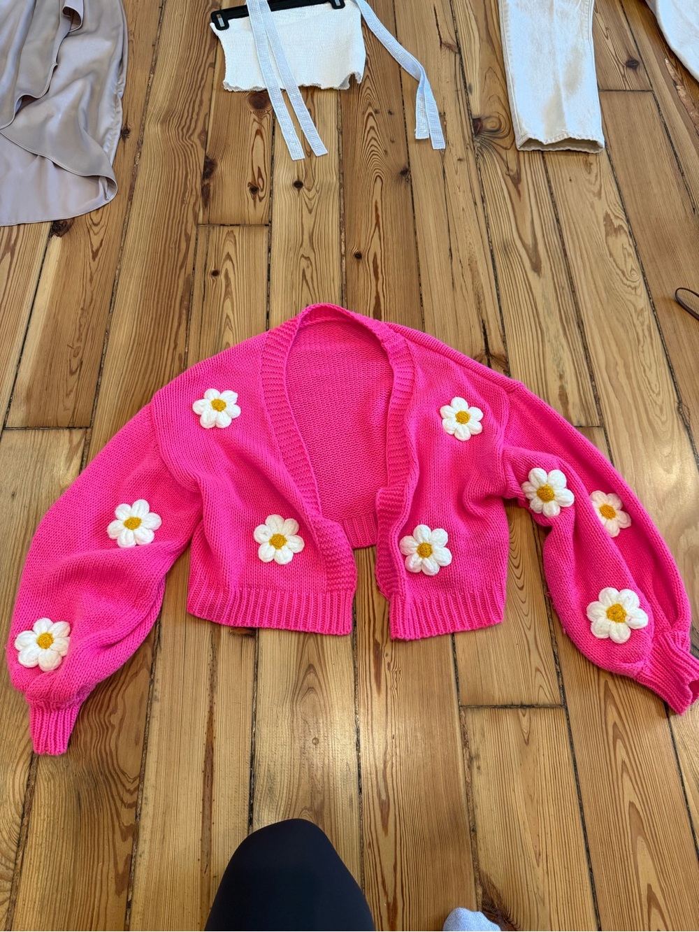 SHEIN Hot Pink Floral Daisy Cropped Cardigan